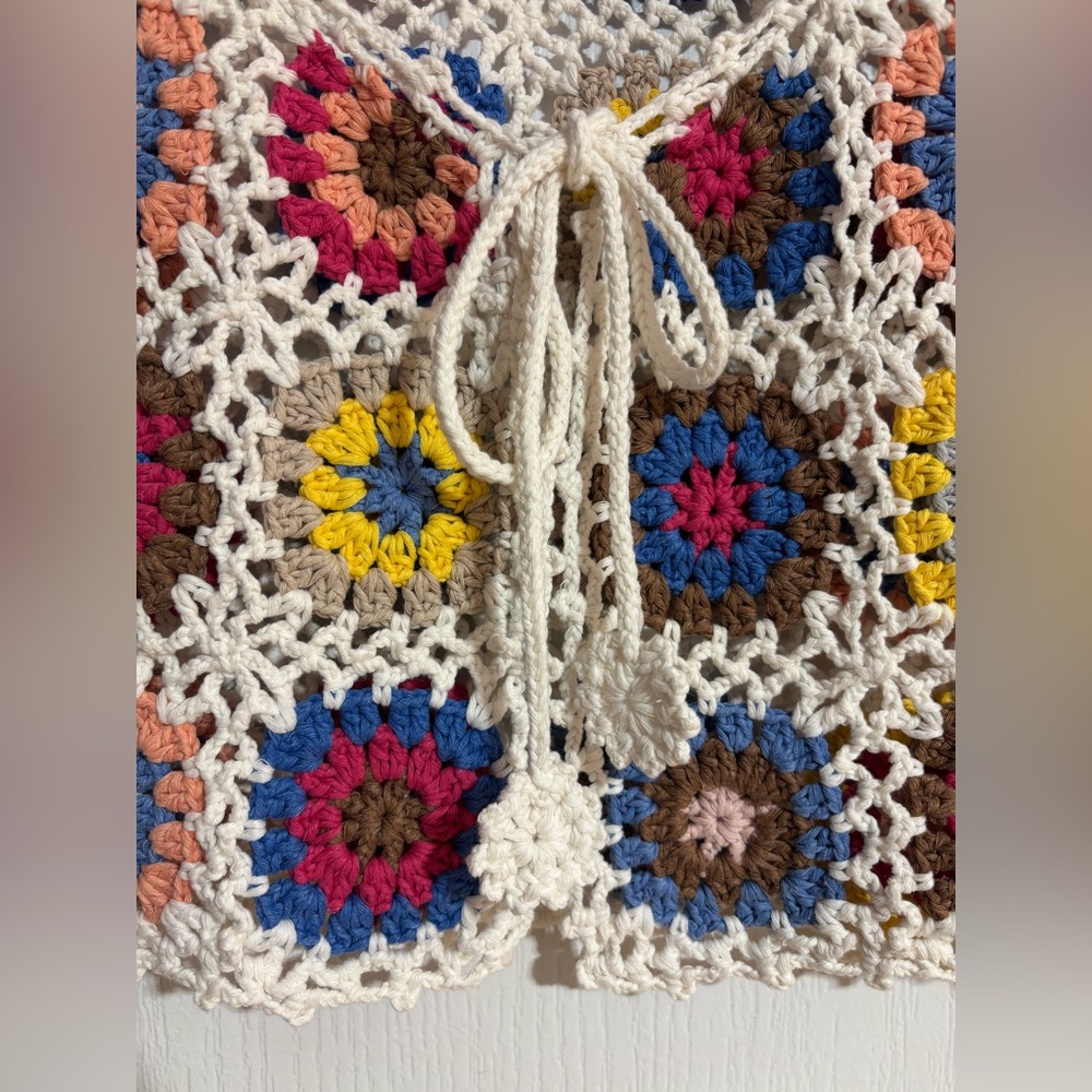 Addax Handmade Knitted Crochet Granny Square Floral Boho Hippie Colourful Vest - Picture 3 of 7